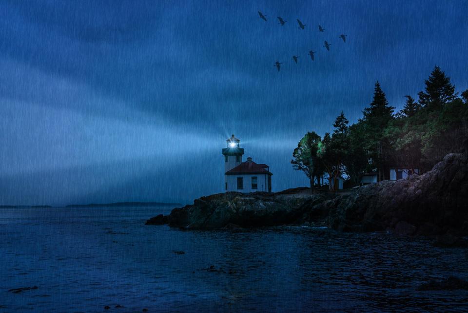 Lime Kiln Point Lighthouse on San Juan Island at night